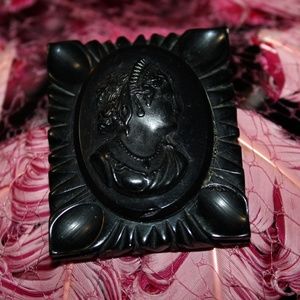 ANTIQUE VICTORIAN  Carved Molded Bakelite PIN